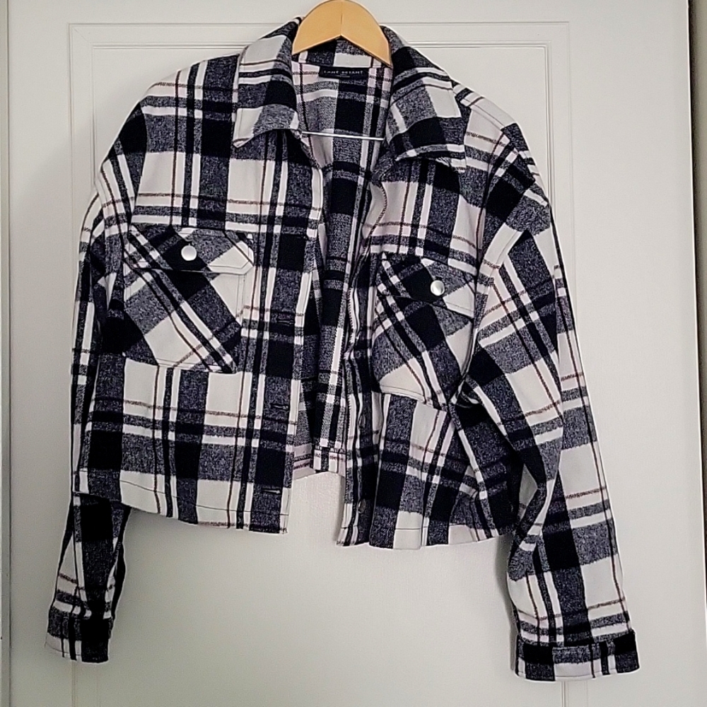 Lane Bryant 22/24 plaid cropped jacket